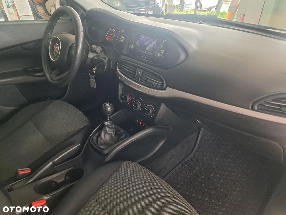 Fiat Tipo 1.4 16V - 12