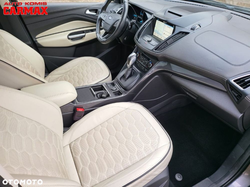 Ford Kuga 2.0 TDCi 4x4 Vignale - 39