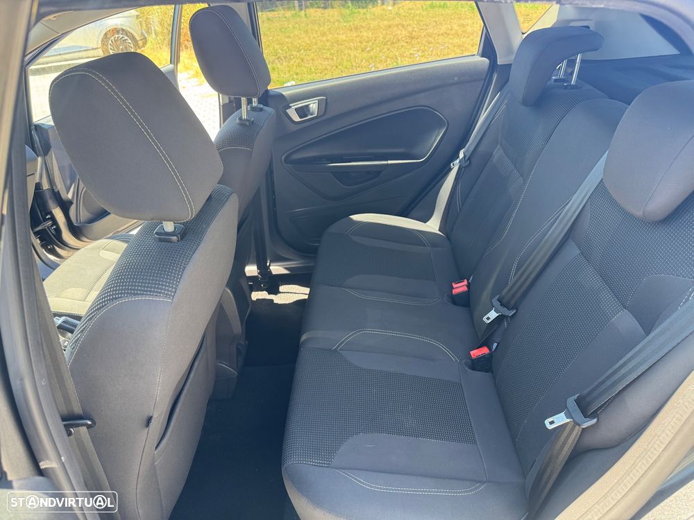 Ford Fiesta 1.5 TDCi Titanium - 13