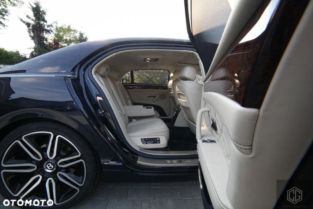 Bentley Flying Spur W12 - 27