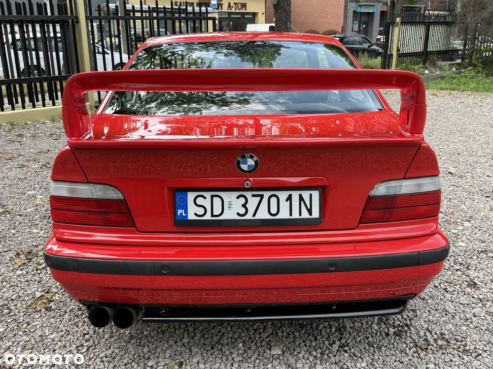 BMW Seria 3 320i - 28