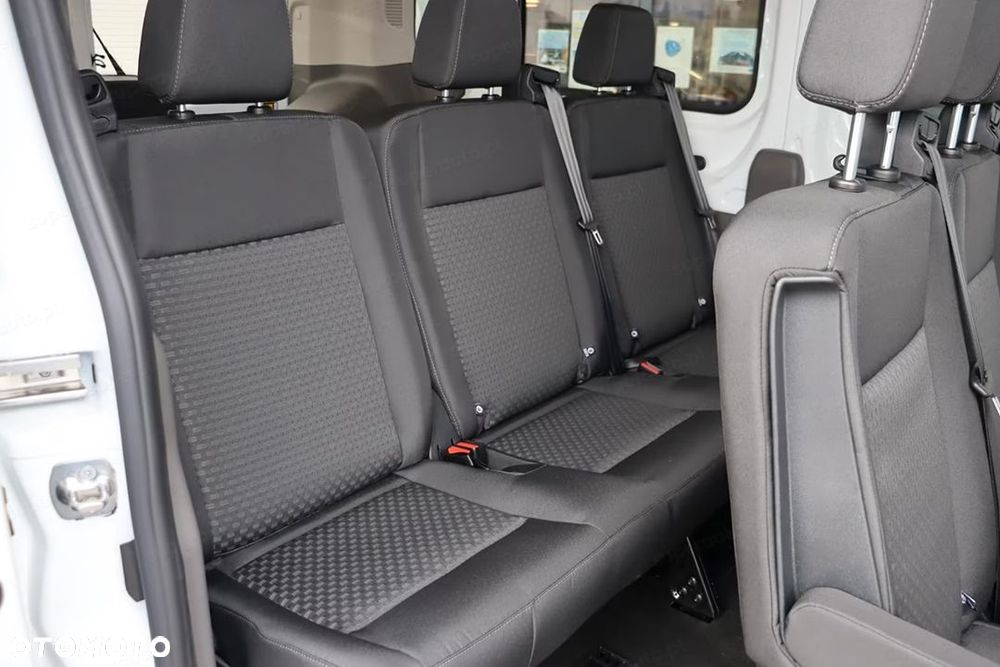 Ford Transit - 11