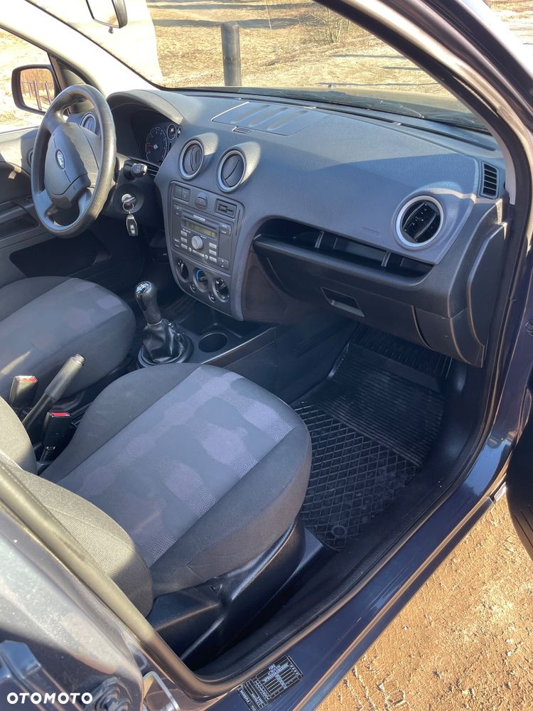 Ford Fusion 1.4 Trend - 9