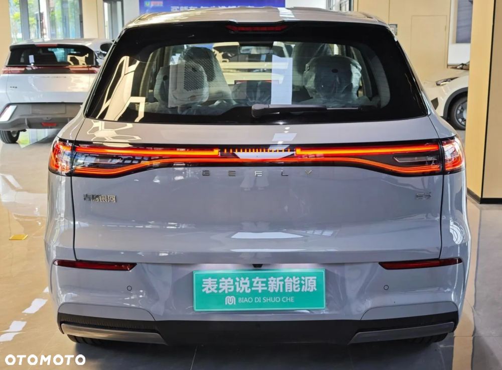 Geely EX5 - 5