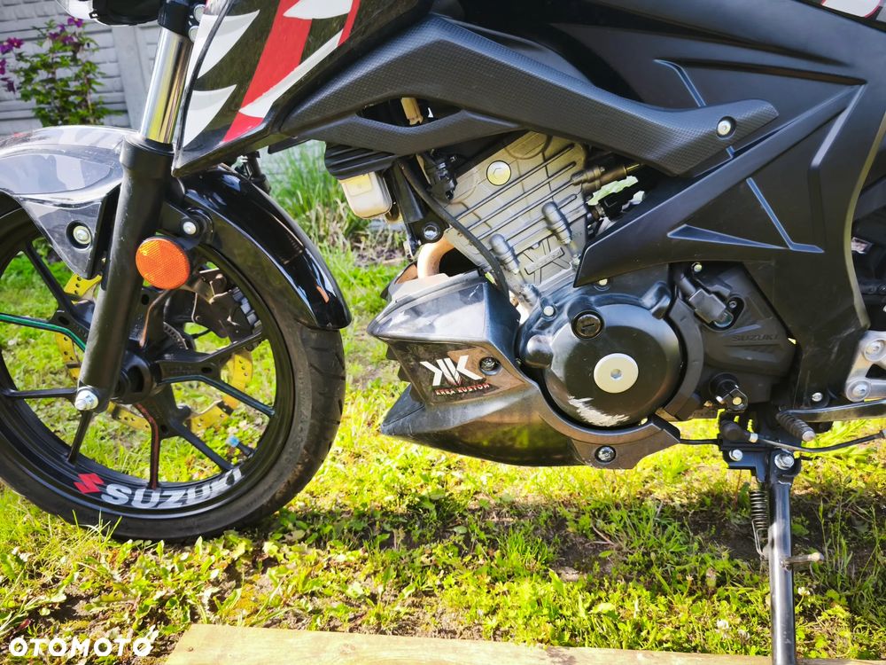 Suzuki GSX - 11