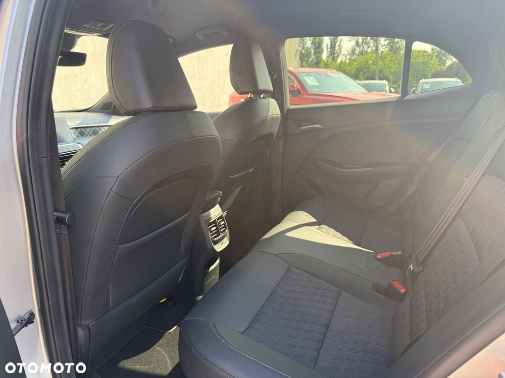 MG MG3 1.5 HEV+ Exclusive - 11