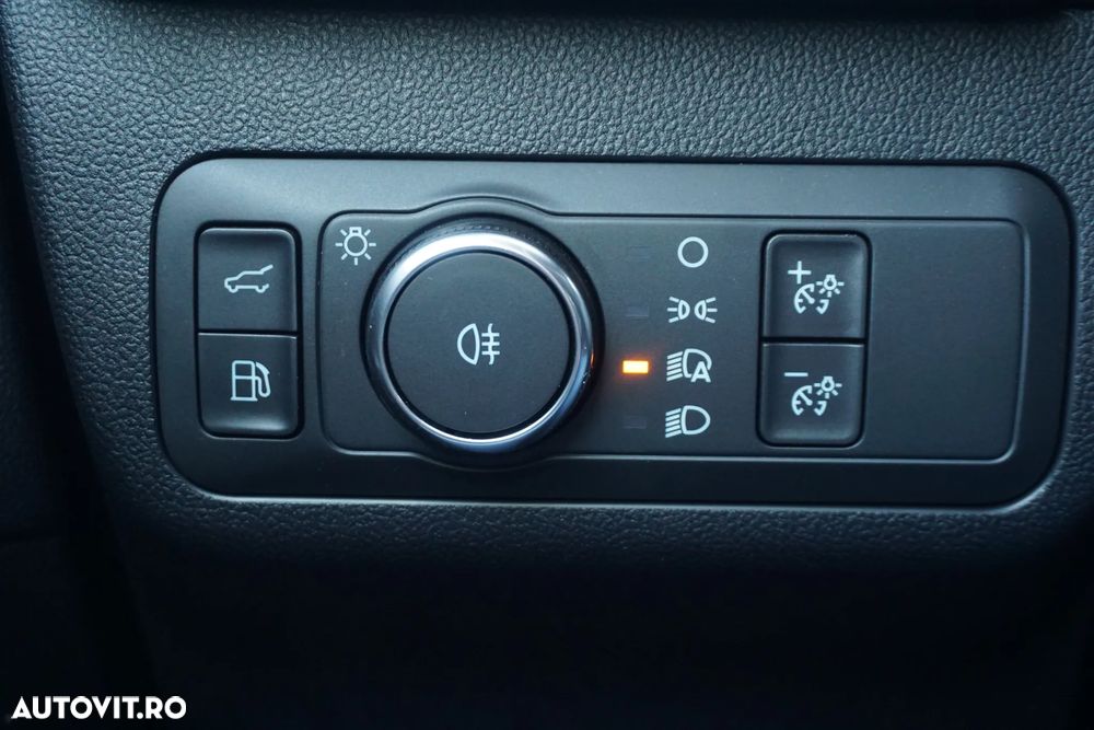 Ford Kuga 2.5 Duratec FWD PHEV ST-Line X - 22