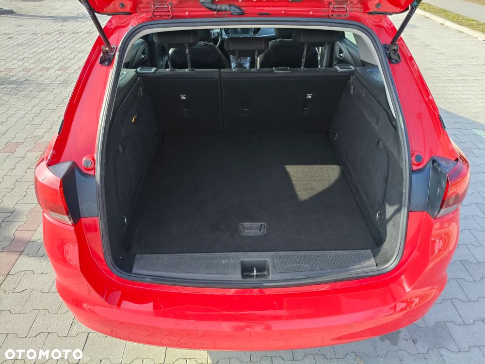 Opel Astra 1.6 CDTI Enjoy - 10