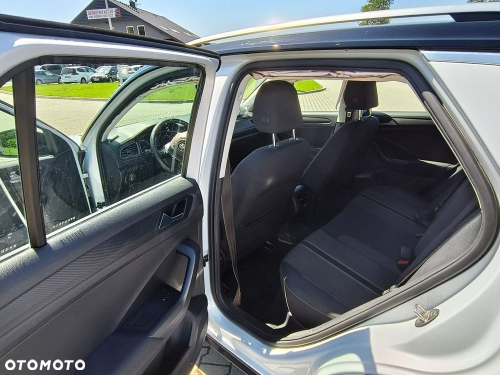 Volkswagen T-Roc - 15
