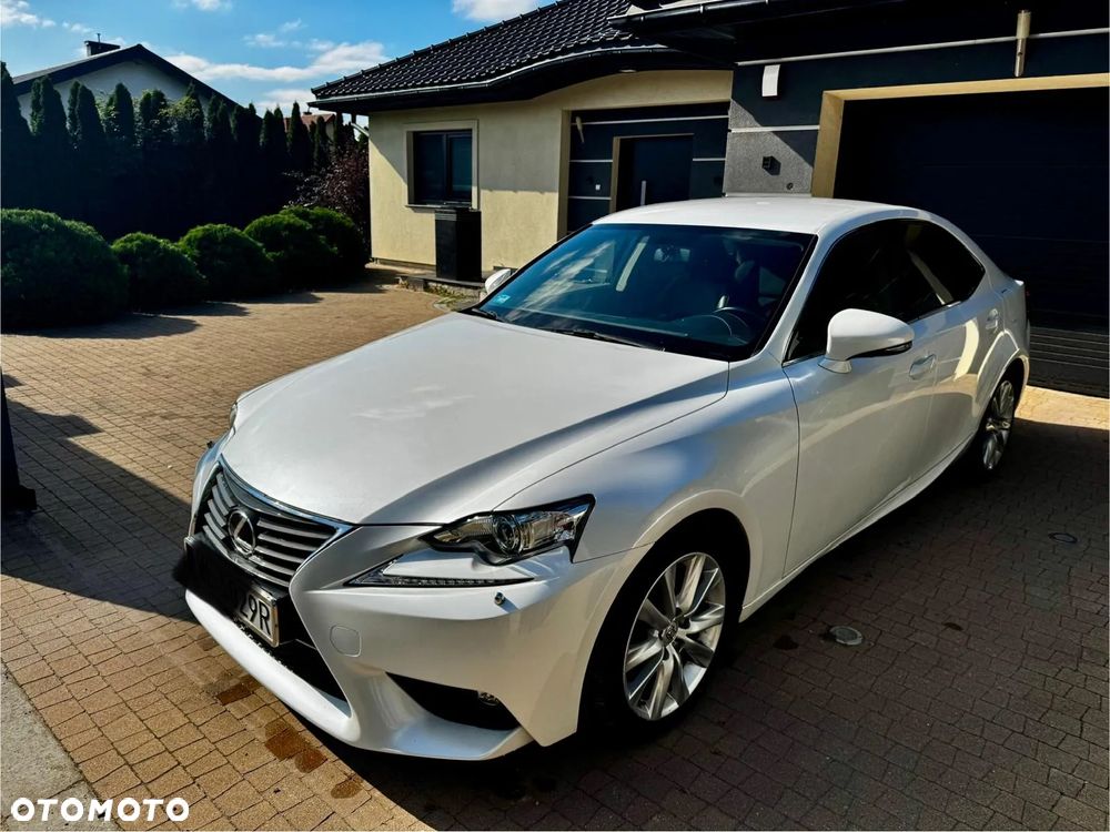 Lexus IS 200t Elite - 1