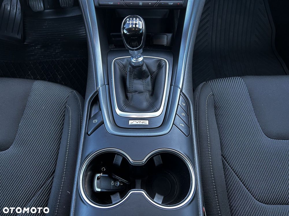 Ford Mondeo - 16