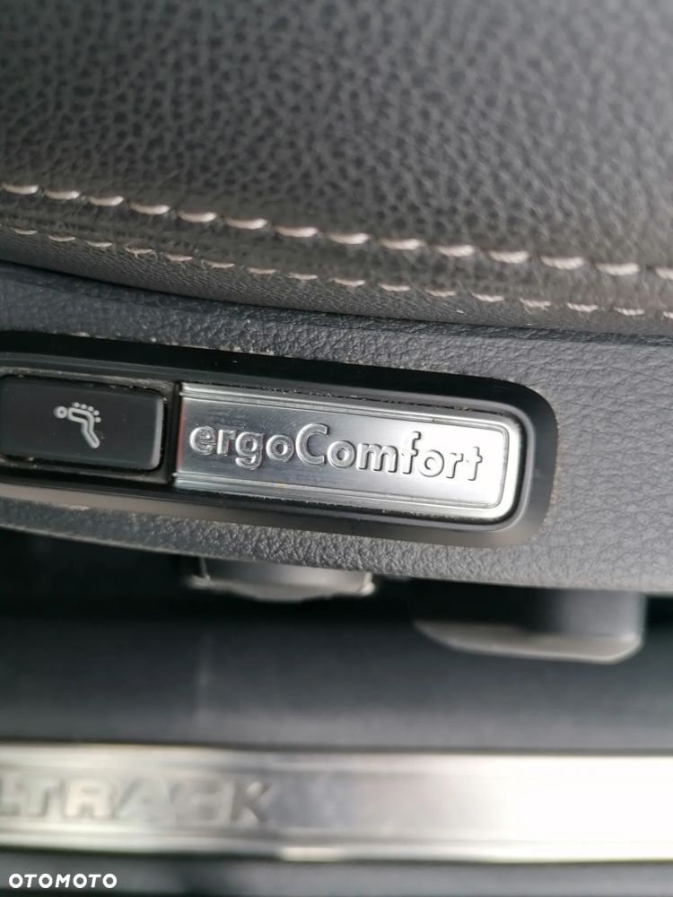 Volkswagen Passat - 16