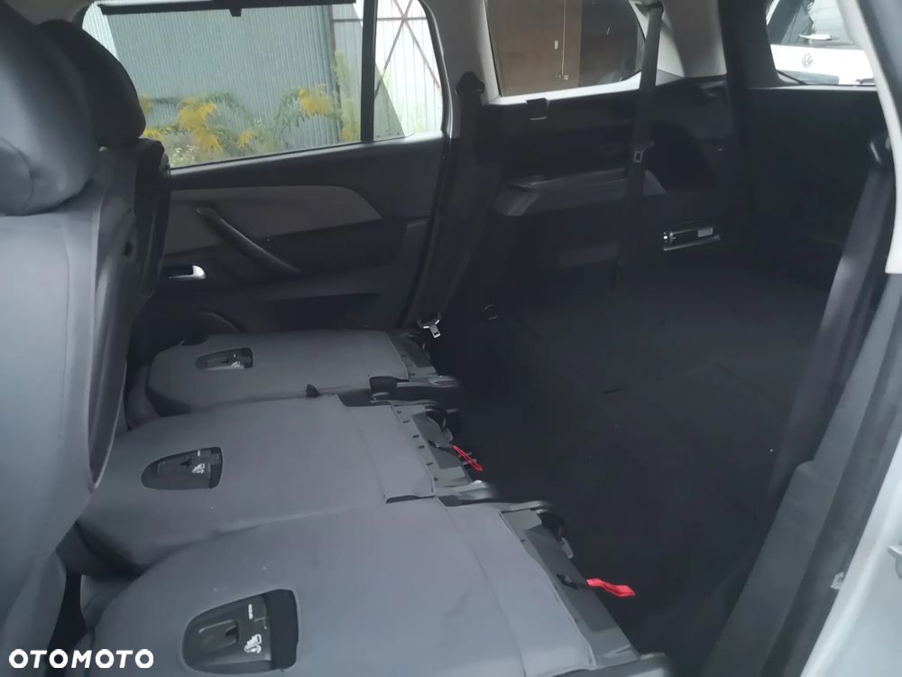 Citroën C4 e-HDi 115 Selection - 24