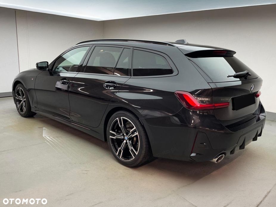 BMW Seria 3 320d xDrive mHEV M Sport - 4