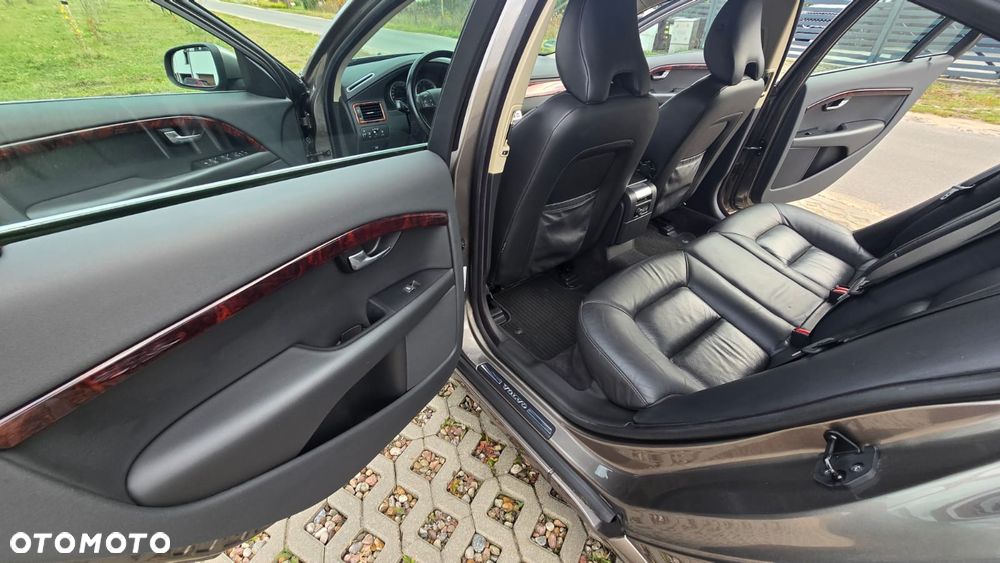 Volvo S80 V8 AWD Executive - 14