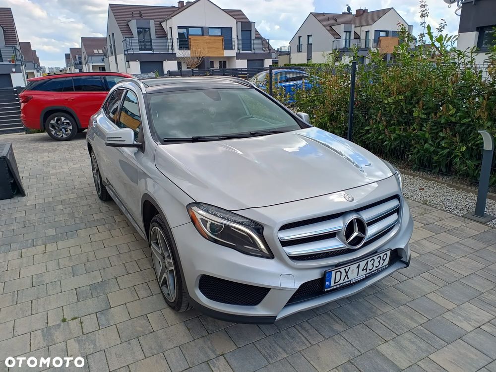 Mercedes-Benz GLA 250 4Matic 7G-DCT AMG Line - 4