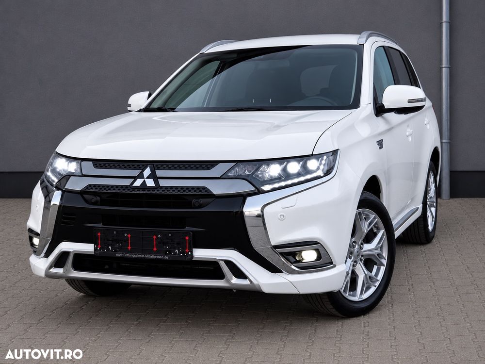 Mitsubishi Outlander 2.4 4WD Diamant+ - 4