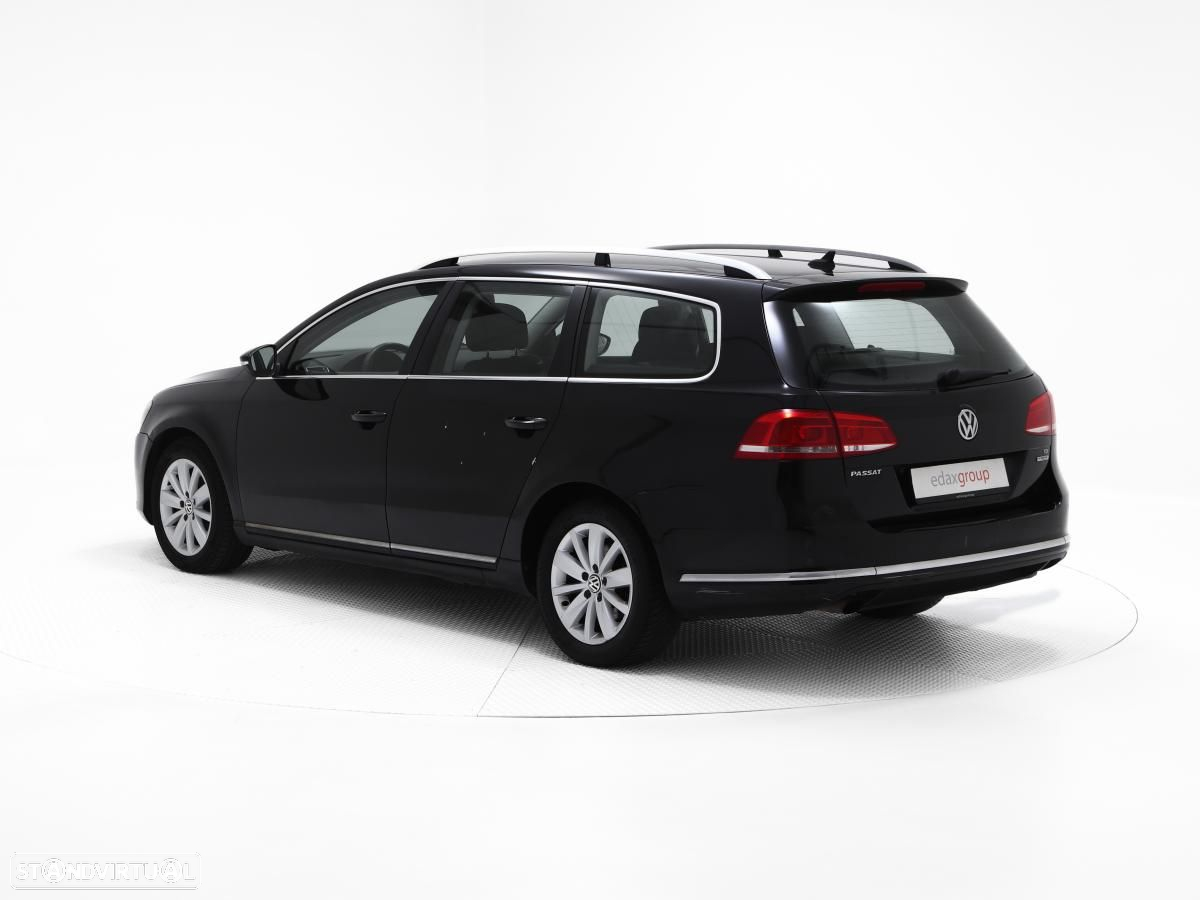 VW Passat Variant - 4