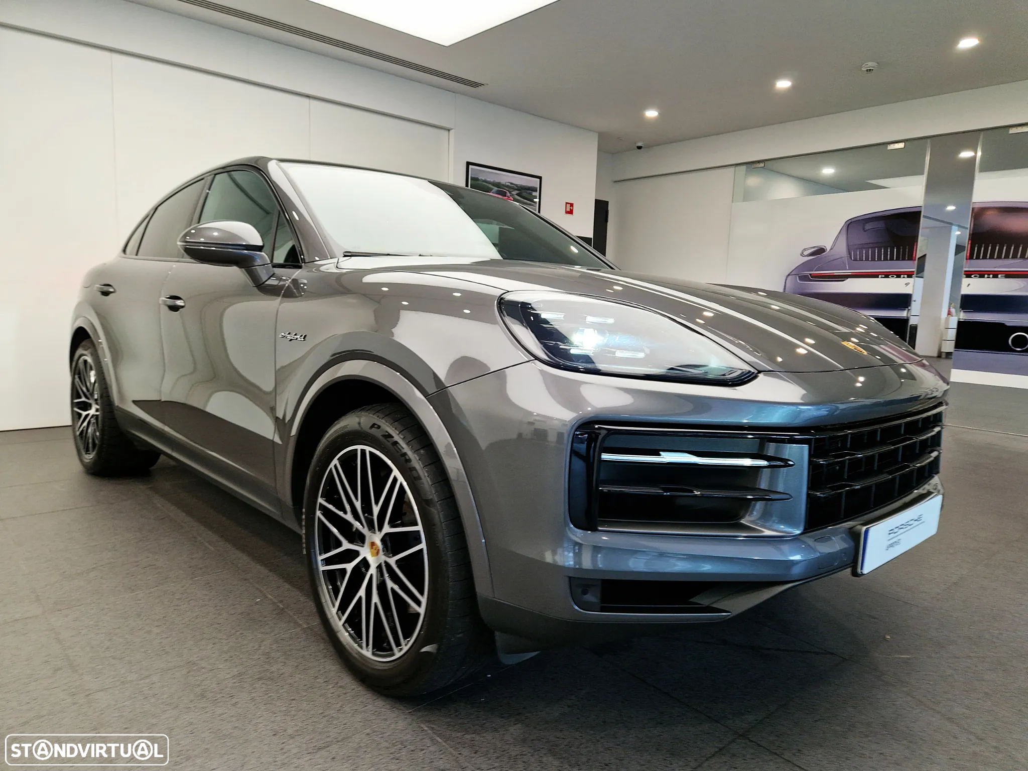 Porsche Cayenne Coupé E-Hybrid - 16