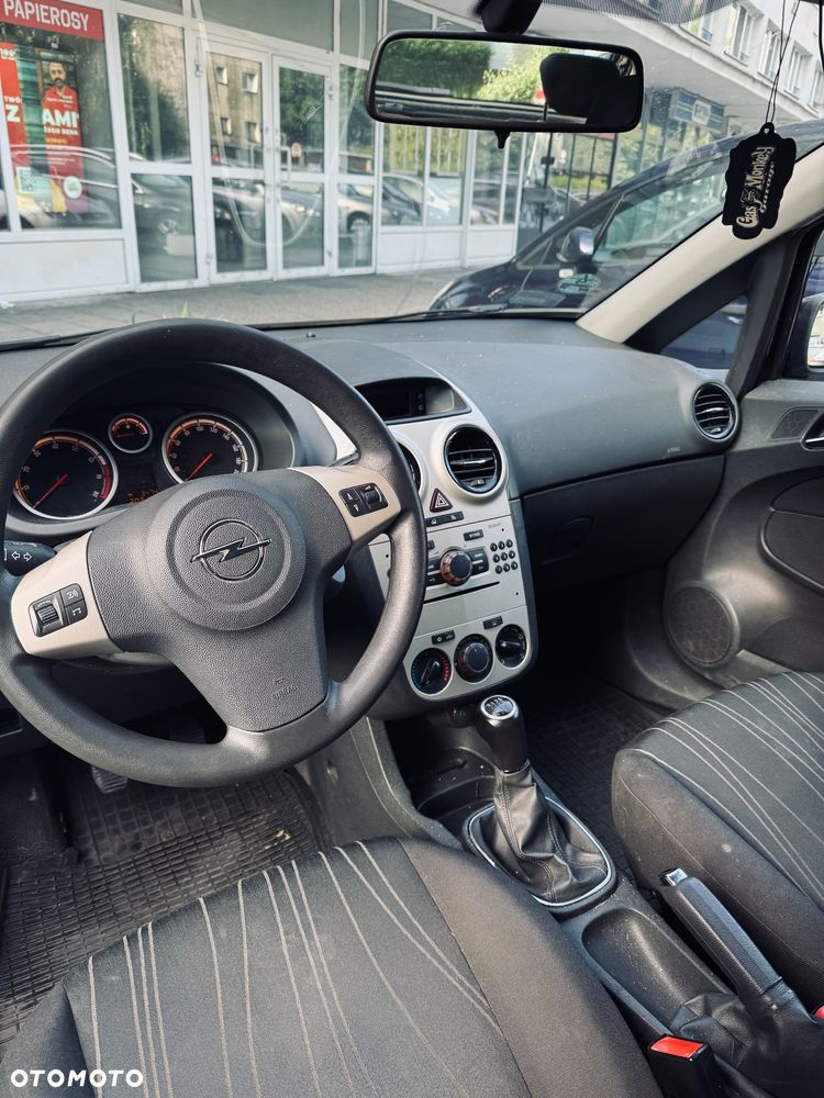 Opel Corsa 1.4 16V Enjoy - 13
