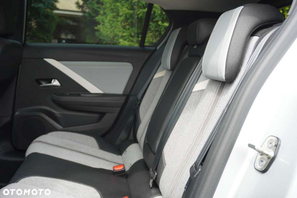 Opel Astra - 24