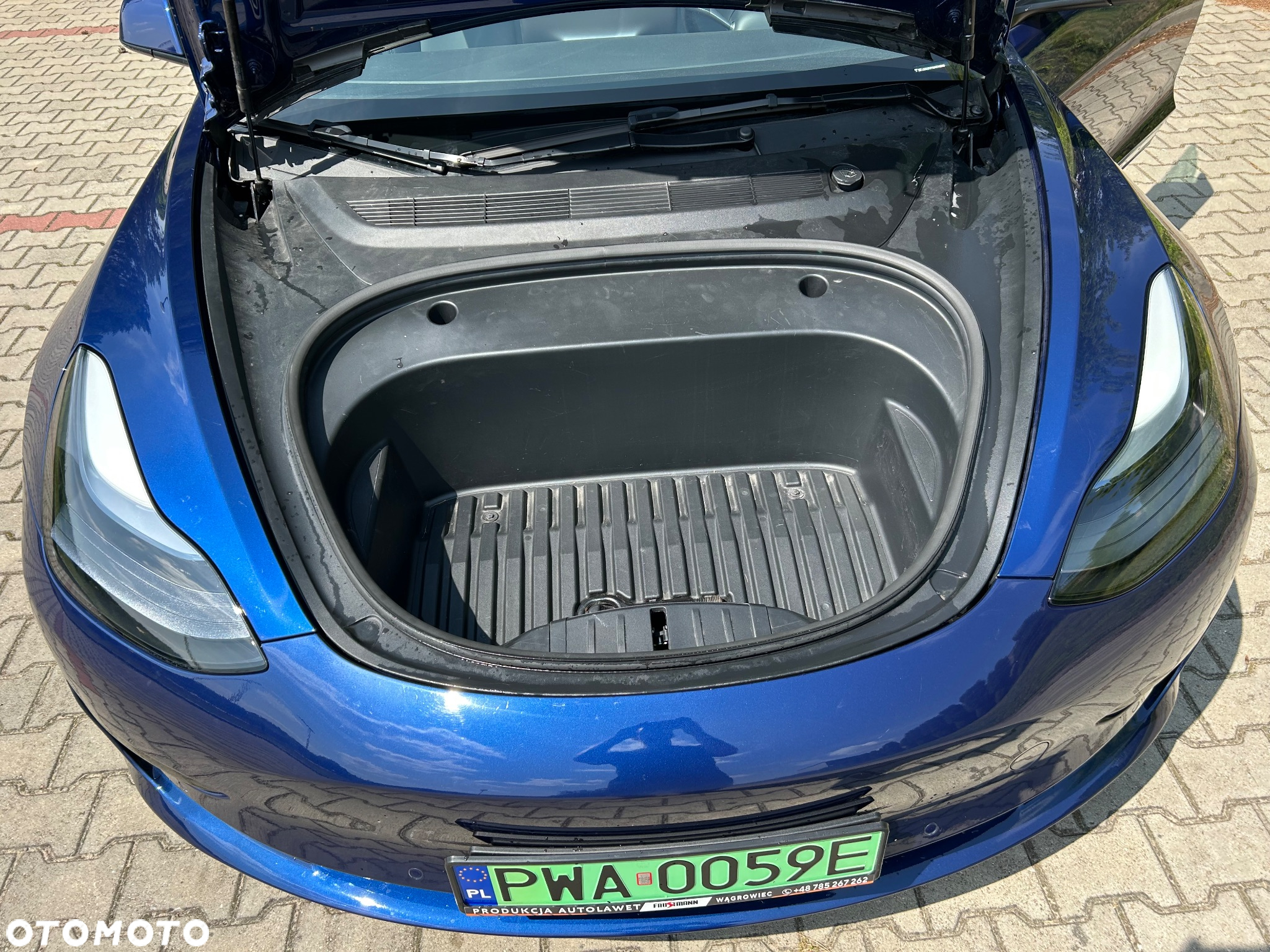 Tesla Model 3 - 10