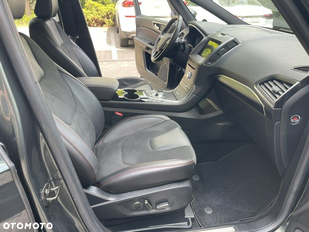 Ford S-Max - 29