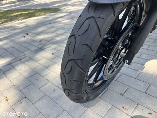 Suzuki V-STROM - 8
