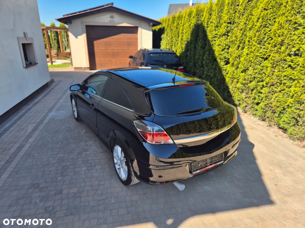 Opel Astra 1.8 Innovation 110 Jahre - 13