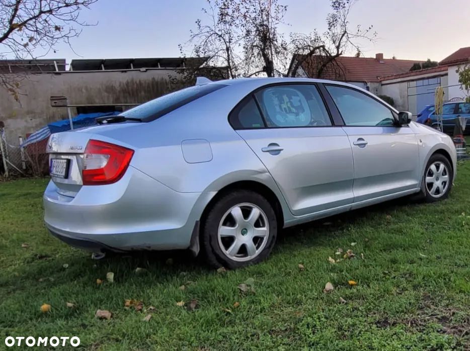 Skoda RAPID - 7