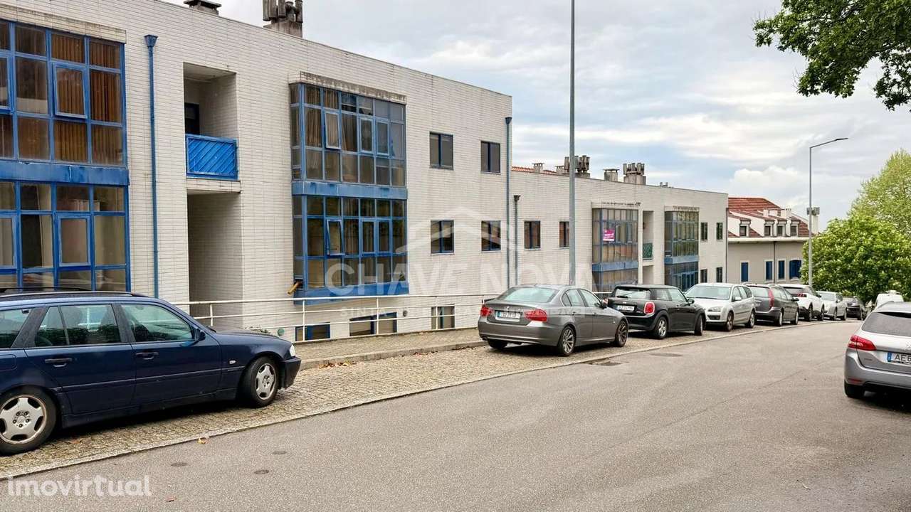 T2 c/ Garagem Box em Canelas - Grande imagem: 3/21