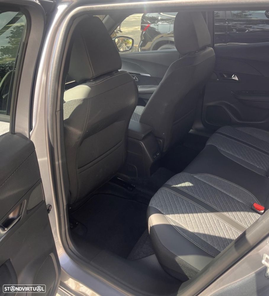 Peugeot 2008 1.2 PureTech Allure Pack - 19