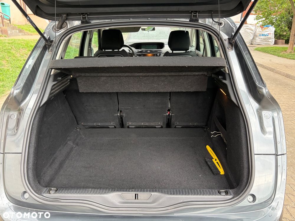 Citroën C4 Picasso - 8