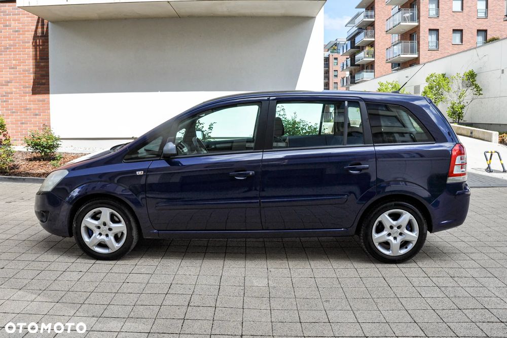 Opel Zafira - 2