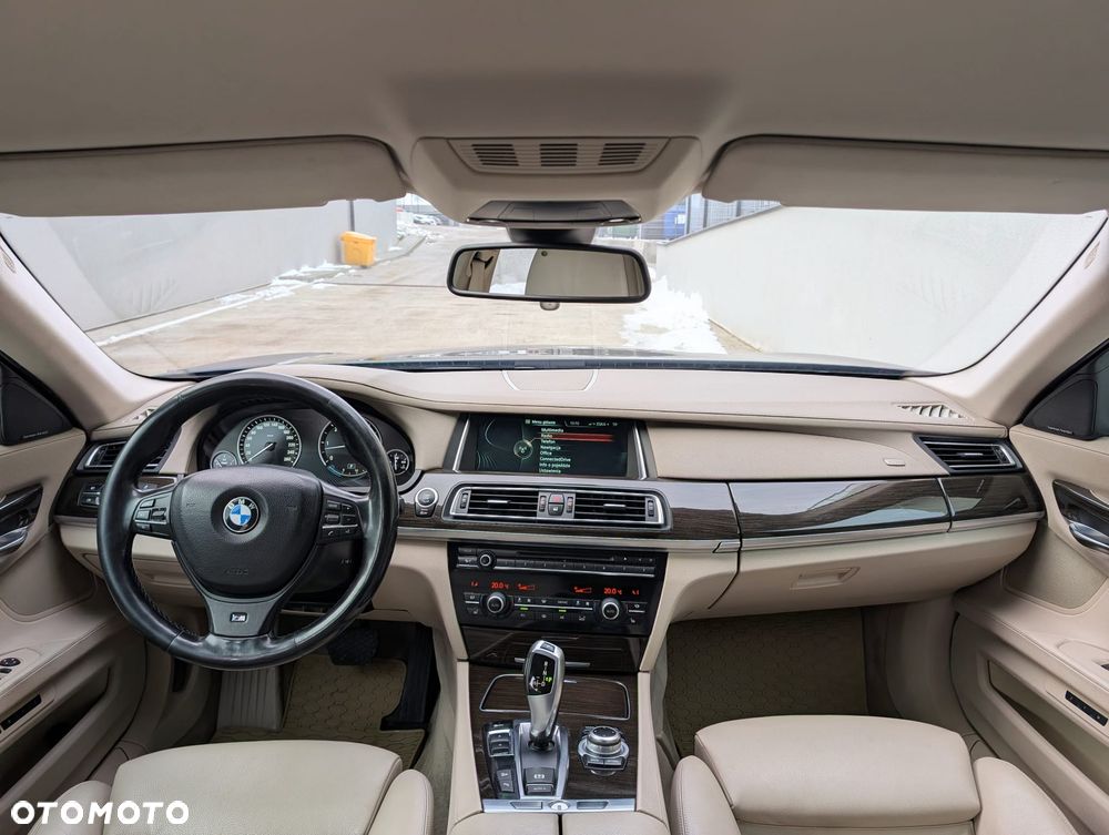 BMW Seria 7 730d - 8