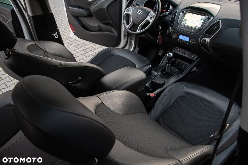 Hyundai ix35 1.6 GDI Premium 2WD - 24