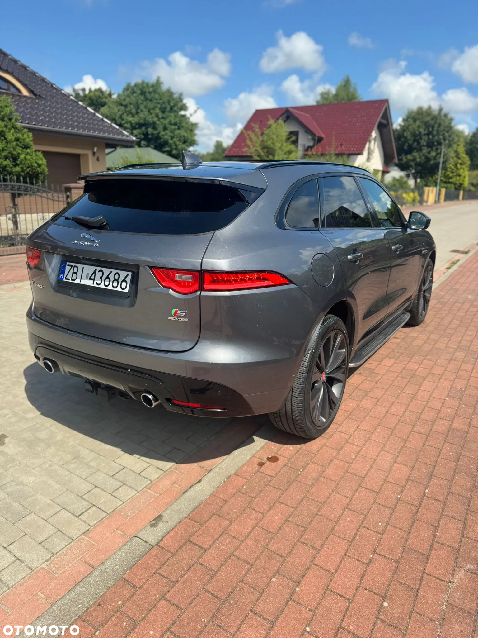 Jaguar F-Pace 3.0 V6 AWD S - 8