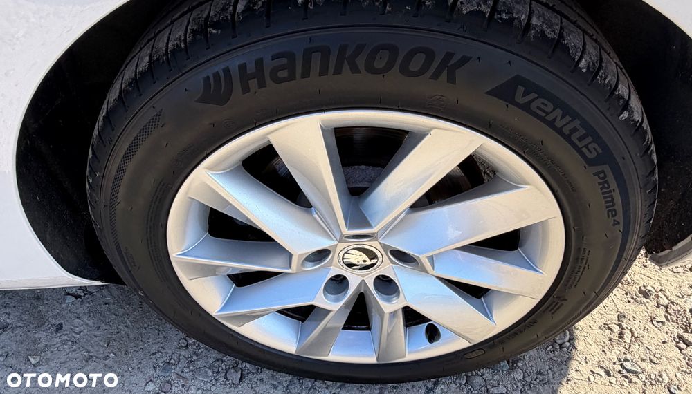 Skoda Superb 1.4 TSI ACT Sportline DSG - 24