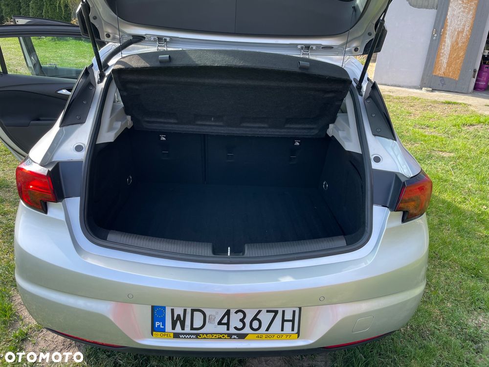 Opel Astra 1.4 T Elite - 11