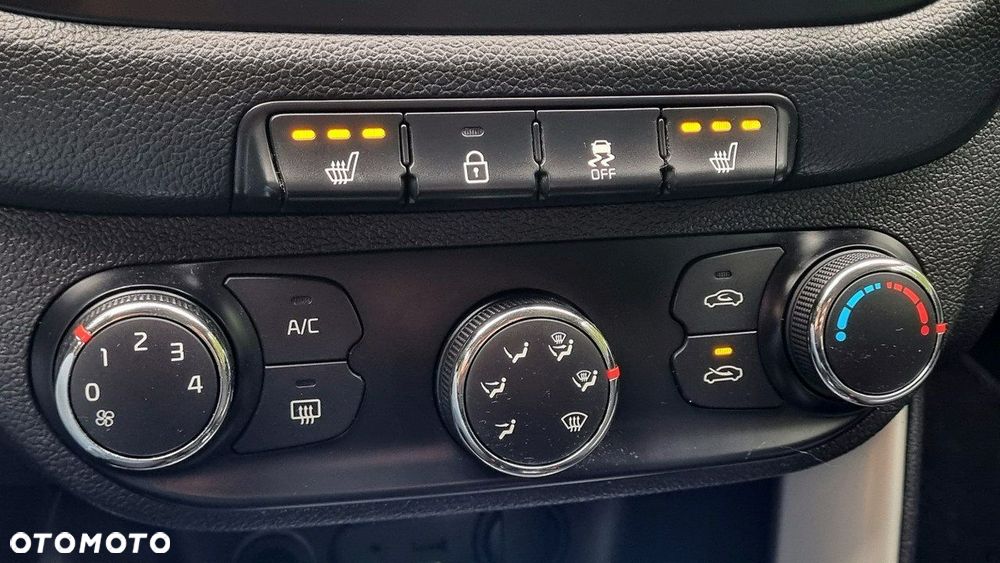 Kia Ceed - 14