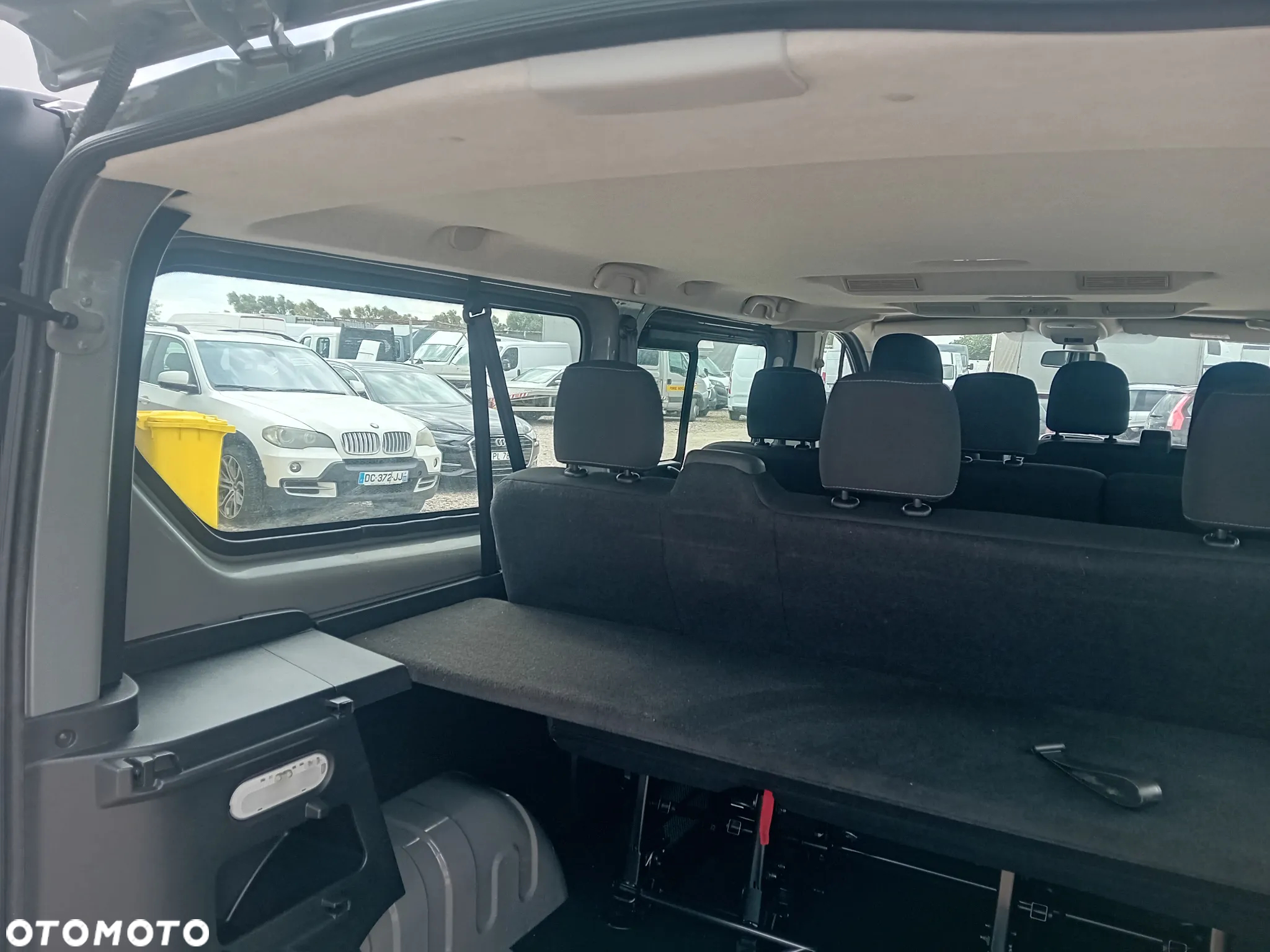 Opel Vivaro - 10