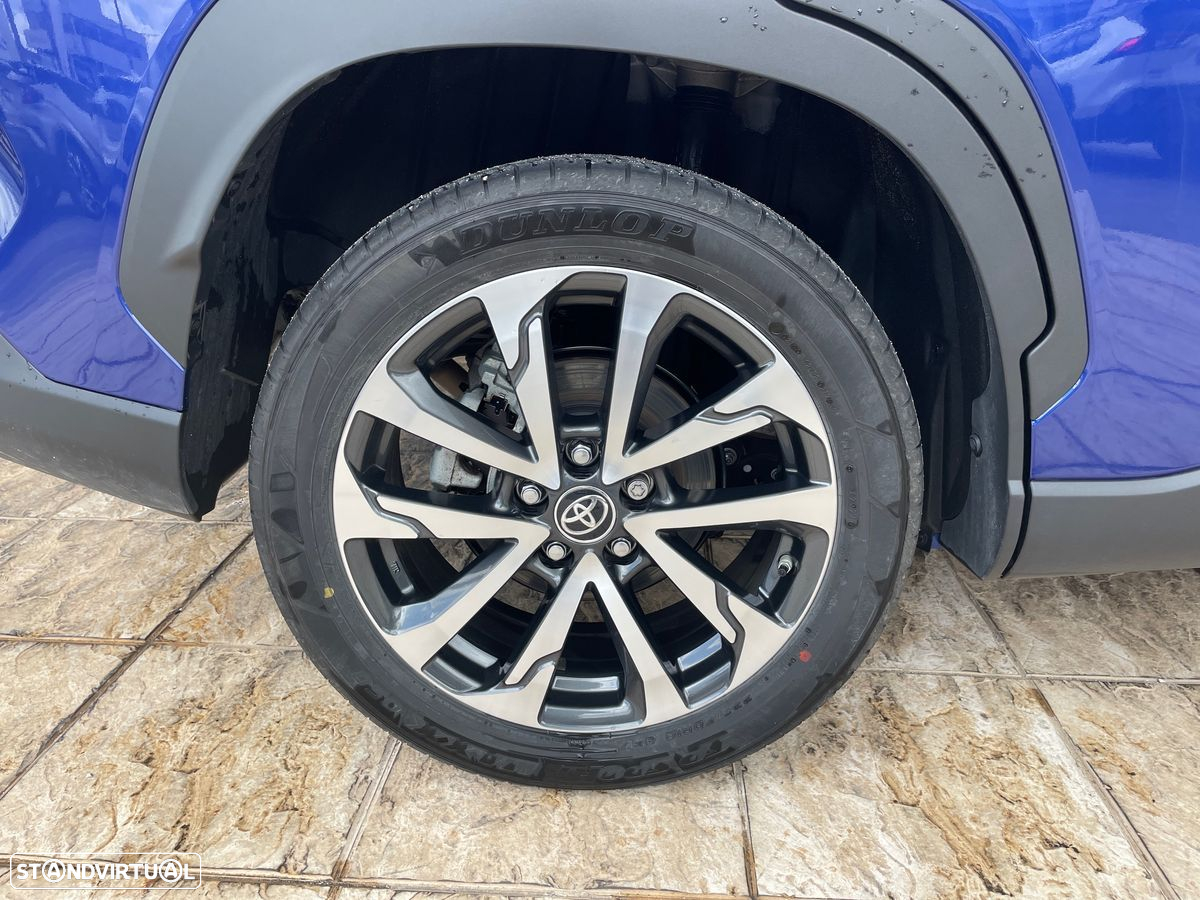 Toyota Corolla Cross 2.0 Hybrid Luxury - 16