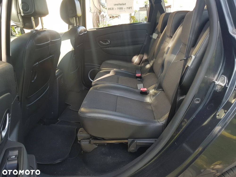 Renault Grand Scenic - 10