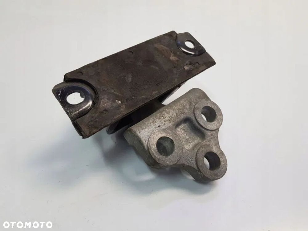 ŁAPA PODUSZKA SILNIKA OPEL CORSA D 1.3 TDCI - 2