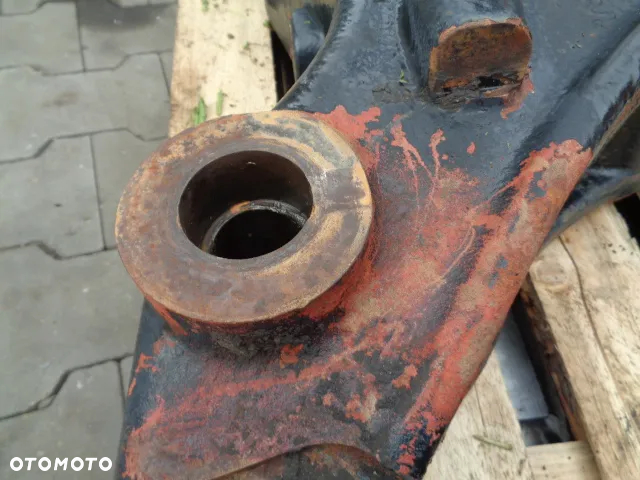 Obudowa środkowa belka mostu Carraro 20.29SI Case CVX170 - 4