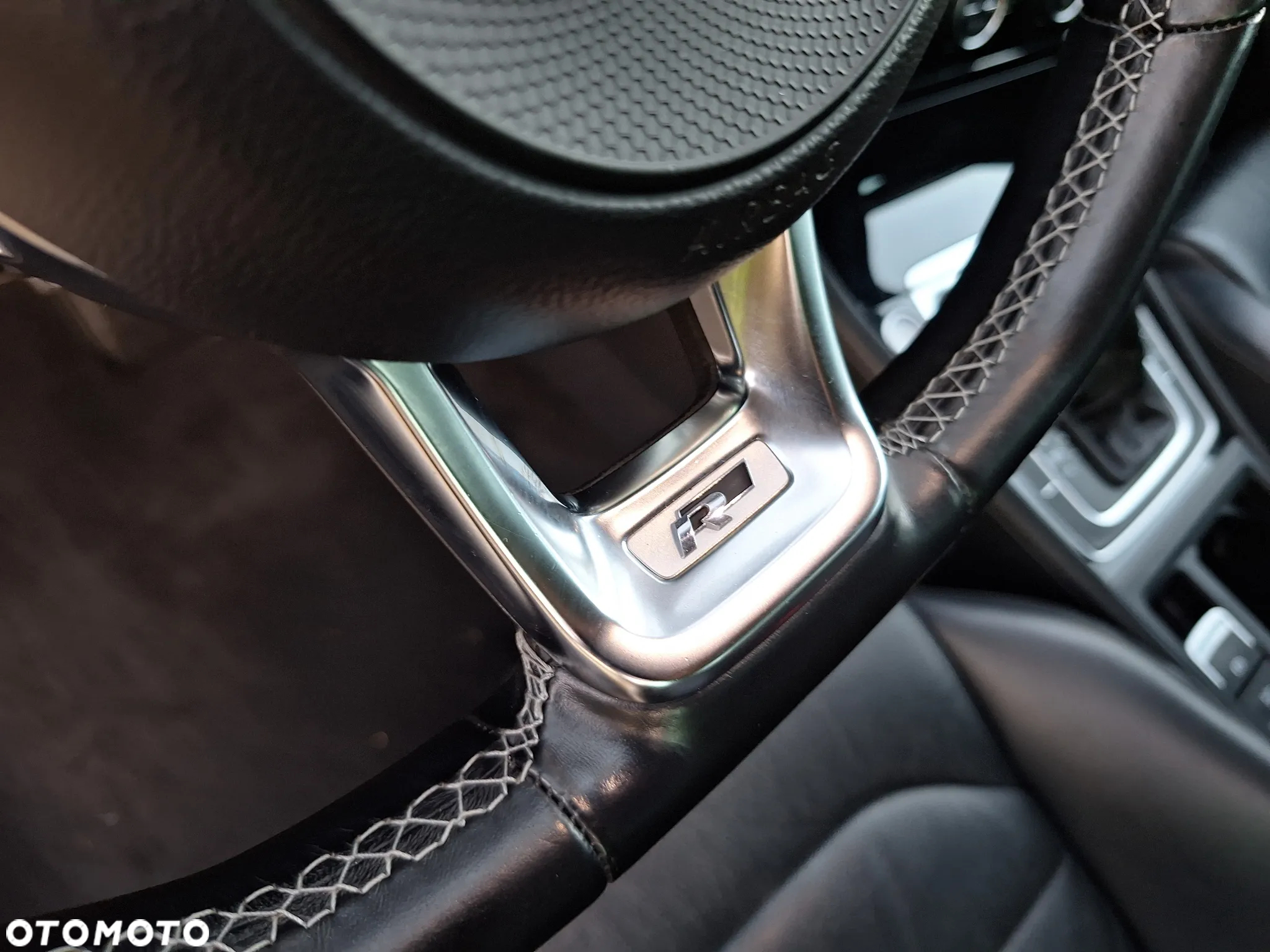 Volkswagen Golf VII 2.0 TDI BMT Highline DSG - 17