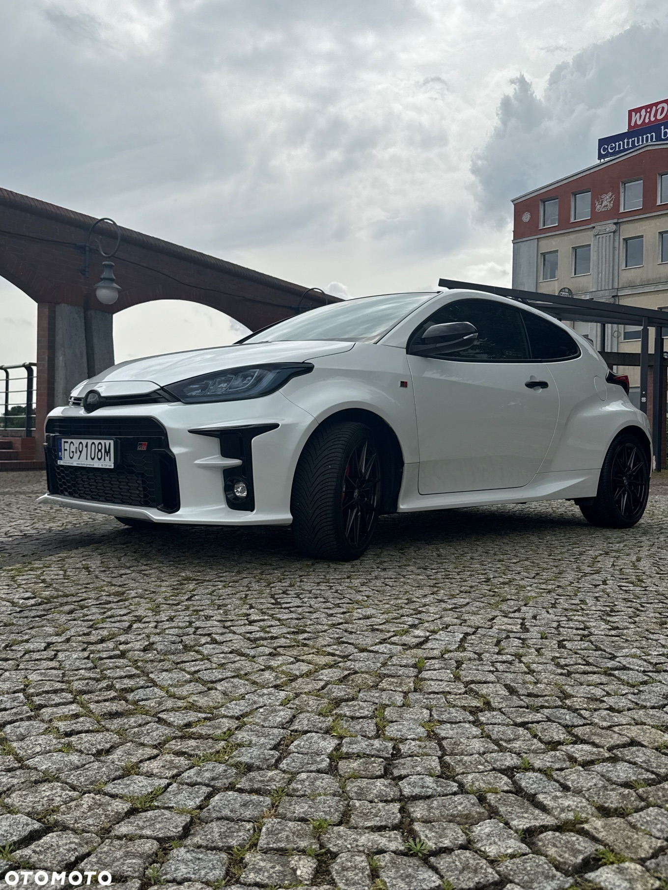 Toyota Yaris GR 1.6 Dynamic - 2
