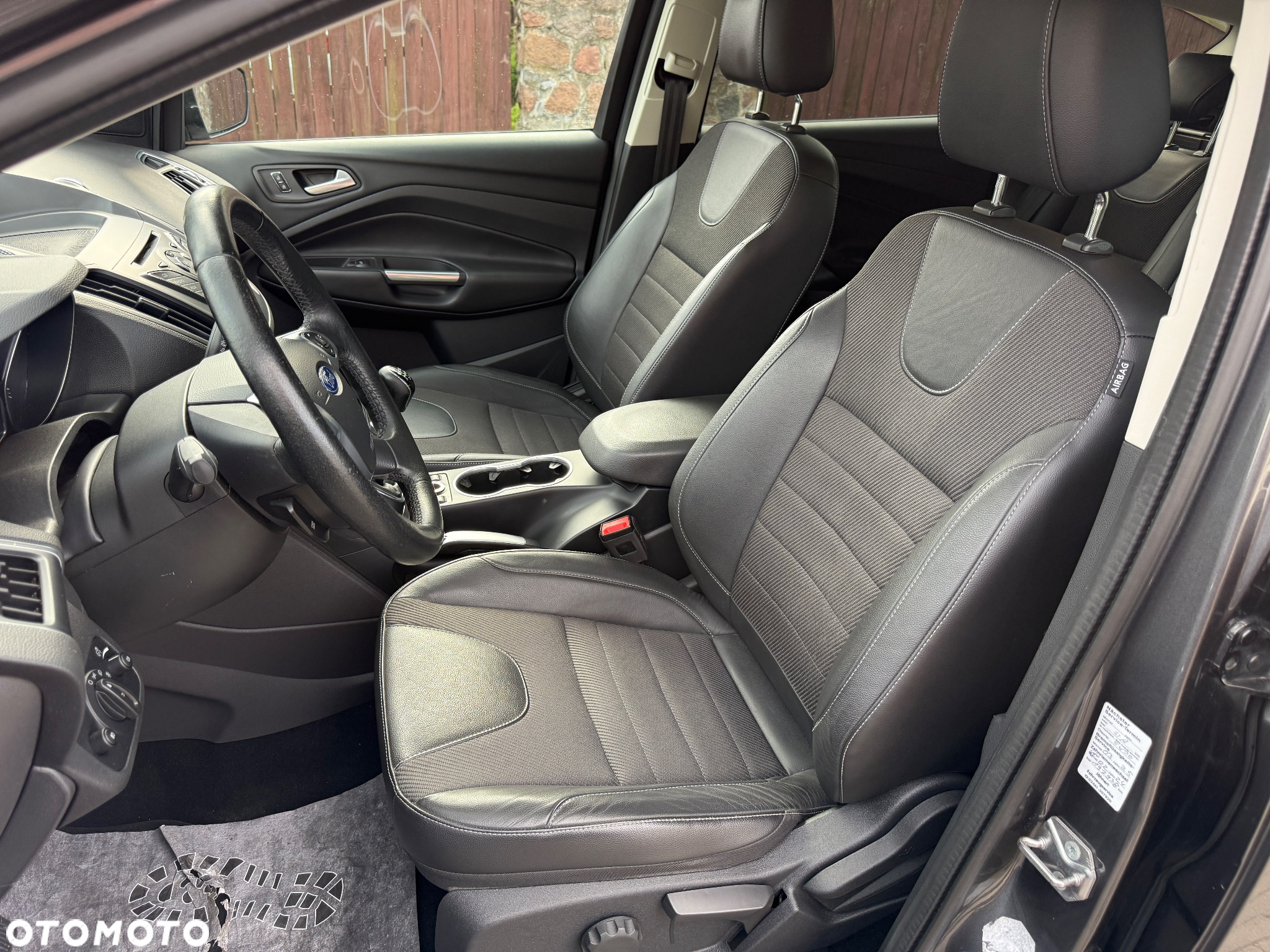 Ford Kuga 2.0 TDCi 2x4 Individual - 26