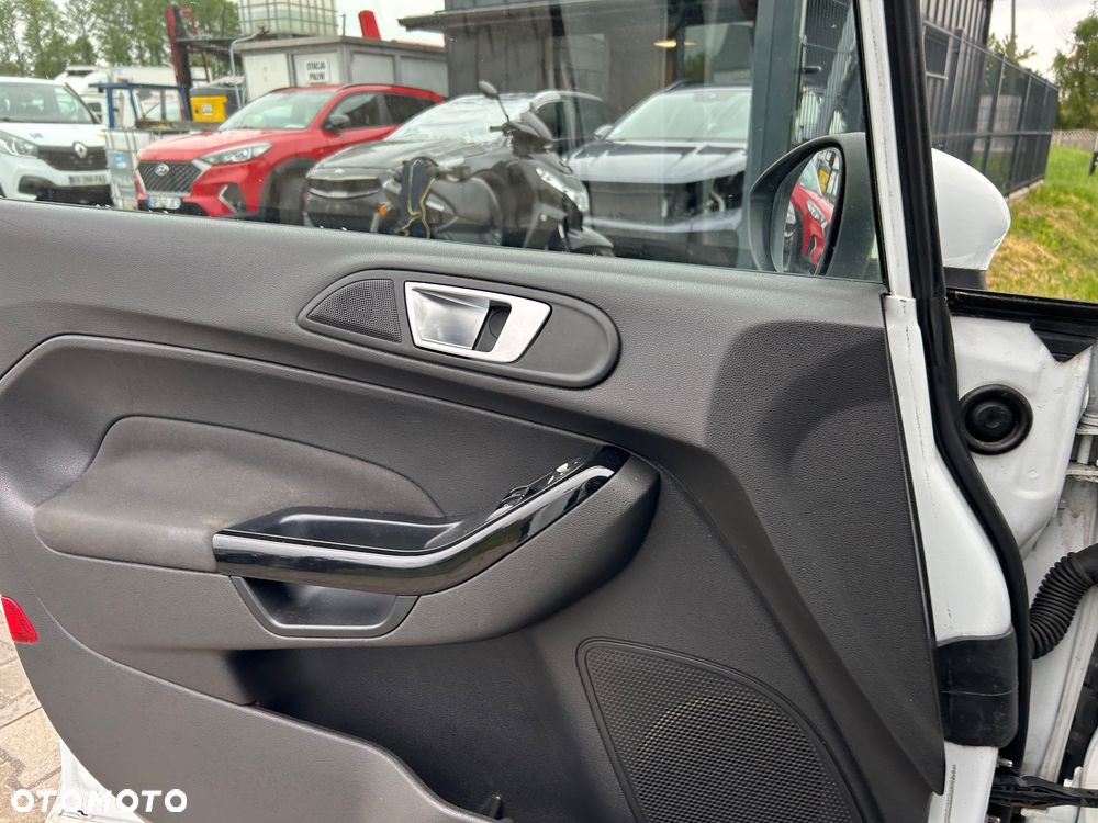 Ford Fiesta - 9