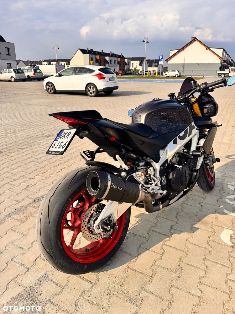Aprilia Tuono - 15